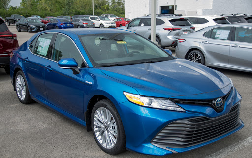 Toyota Dealer «Voss Toyota», reviews and photos, 2110 Heller Dr, Dayton, OH 45434, USA