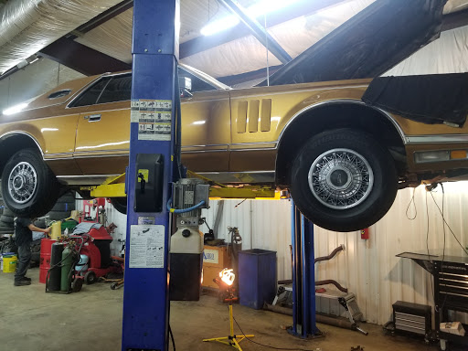 Auto Repair Shop «ZZ AUTO SERVICE CENTER & PRE OWNED AUTO SALES LLC», reviews and photos, 874 Cheshire Rd, Bunker Hill, WV 25413, USA