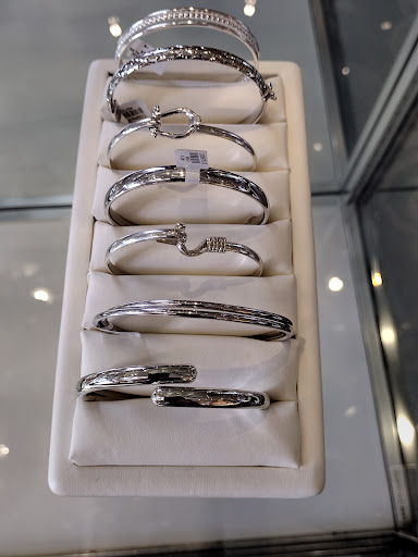 Jeweler «DeScenza Diamonds - Peabody», reviews and photos, 161 Andover St, Peabody, MA 01960, USA