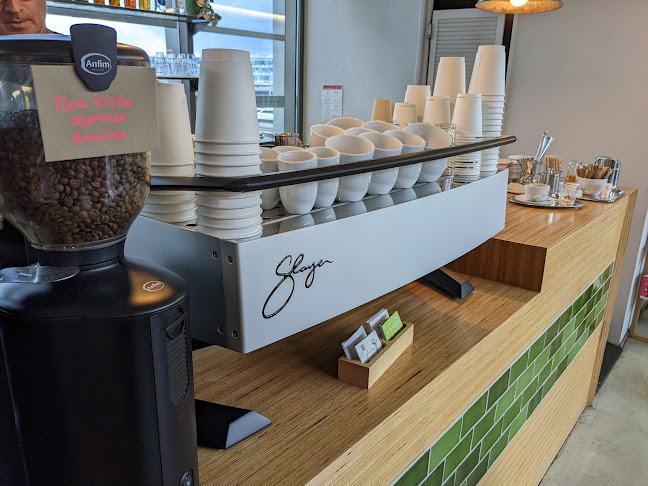 Kaffeemacher Café Öffnungszeiten
