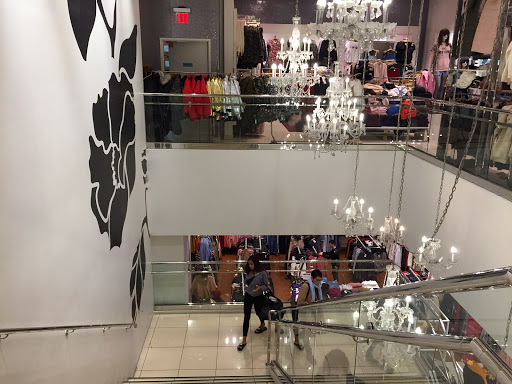 Clothing Store «Forever 21», reviews and photos, 3525 W Carson St, Torrance, CA 90503, USA