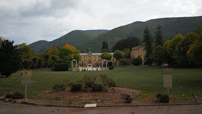 Parc municipal de Montbrun les bains à Montbrun-les-Bains