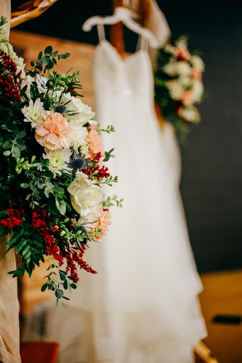 Petals & Possibilities, 104 E Main St, Amanda, OH 43102, USA, 