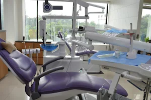 Dr Malav Thakrar (Prayosha Dental Care MDS, PhD) image