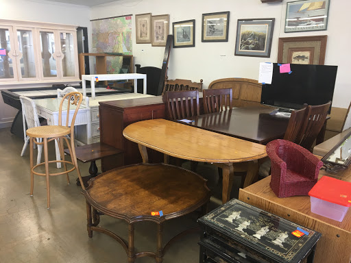 Thrift Store «Orange Lutheran Thrift Shop», reviews and photos, 676 N Tustin St, Orange, CA 92867, USA