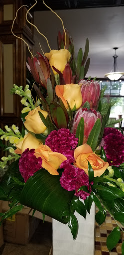 Florist «Battiste LaFleur Galleria», reviews and photos, 825 E Long St, Columbus, OH 43203, USA