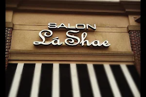 Salon LáShae image