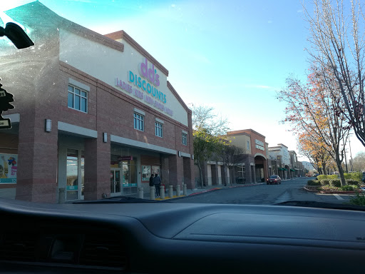 Shopping Mall «Gilroy Crossing Shopping Center», reviews and photos, 6915 Camino Arroyo, San Jose, CA 95112, USA