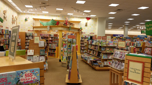 Book Store «Barnes & Noble», reviews and photos, 850 Inspiration Dr, Wilmington, NC 28405, USA