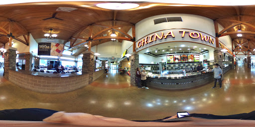 Shopping Mall «Pleasant Prairie Premium Outlets», reviews and photos, 11211 120th Ave, Pleasant Prairie, WI 53158, USA