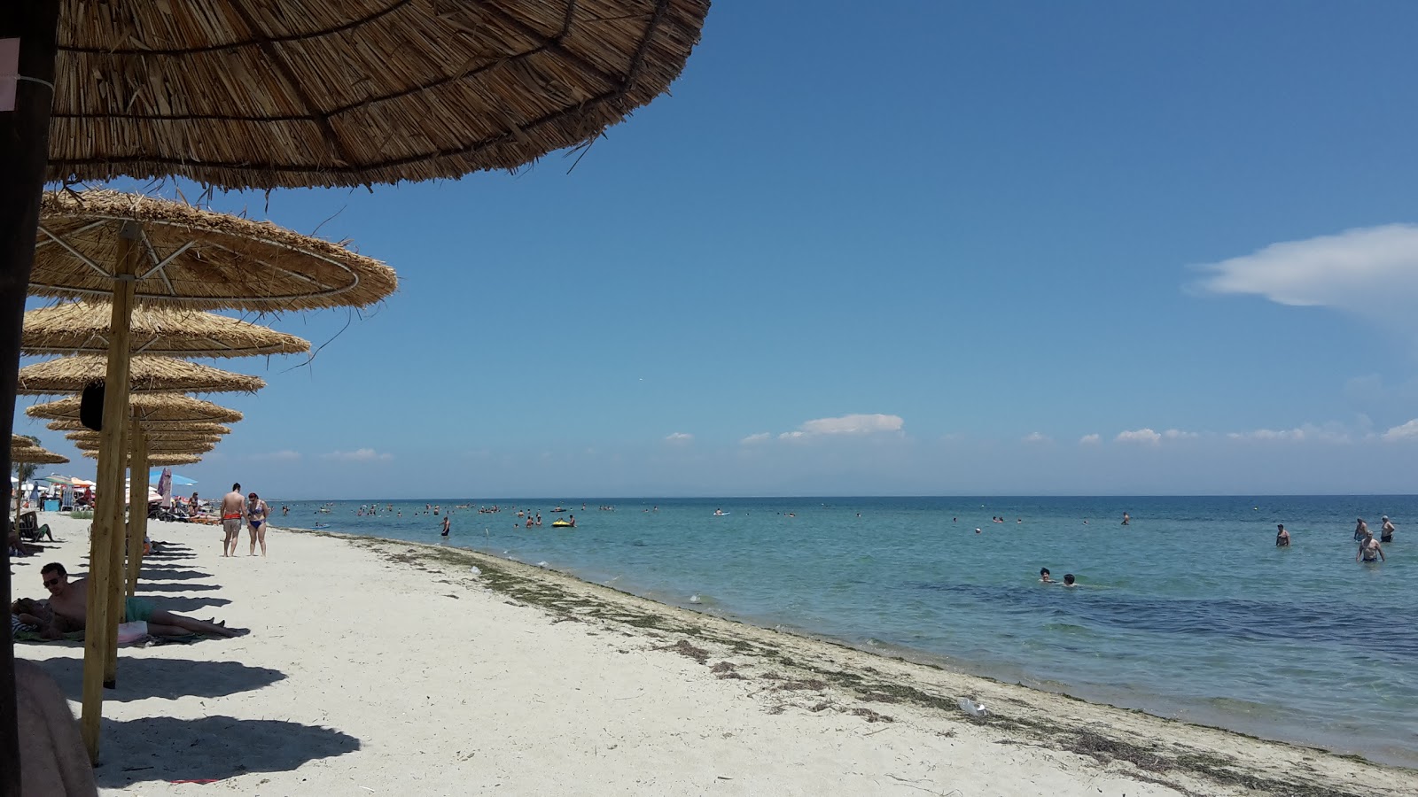 Korinos beach'in fotoğrafı çok temiz temizlik seviyesi ile