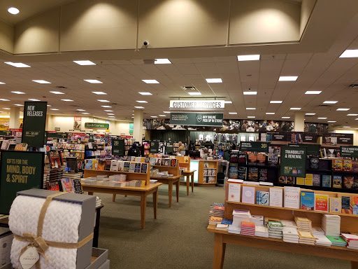 Book Store «Barnes & Noble», reviews and photos, 1245 NY-300, Newburgh, NY 12550, USA