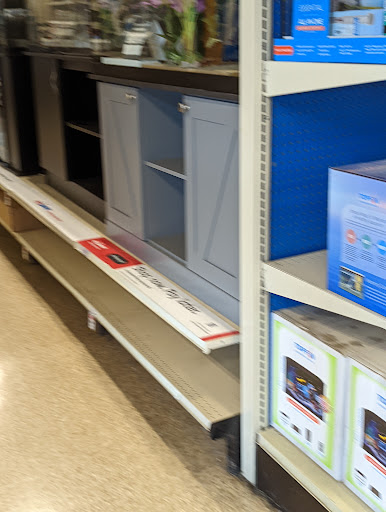 Pet Supply Store «PetSmart», reviews and photos, 16760 Highlands Center Blvd, Bristol, VA 24202, USA