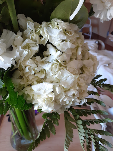 D & L Flowers