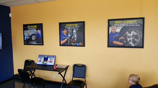 Auto Repair Shop «Christensen Tire & Automotive», reviews and photos, 2161 E Arapaho Rd, Richardson, TX 75081, USA