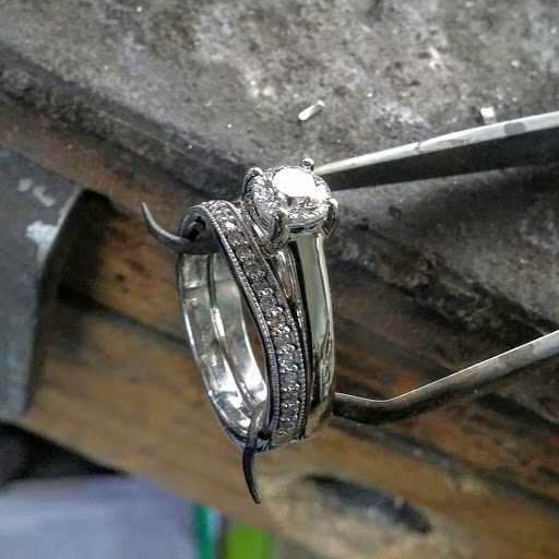 Jewelry Store «Caleesi Designs Jewelers», reviews and photos, 2620 S Lamar Blvd, Austin, TX 78704, USA