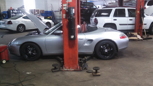 Auto Repair Shop «Car Guys Auto Center», reviews and photos, 32639 Groesbeck Hwy, Fraser, MI 48026, USA