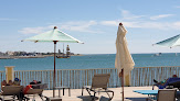Hôtel Les Brises, meilleurs prix en direct, vue mer. La Rochelle