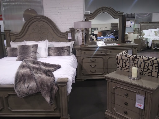 Furniture Store «Value City Furniture», reviews and photos, 945 E Lewis and Clark Pkwy, Clarksville, IN 47129, USA