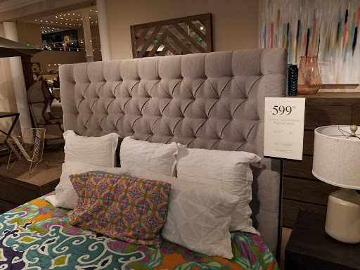 Furniture Store «City Furniture Hialeah», reviews and photos, 5250 W 20th Ave, Hialeah, FL 33016, USA