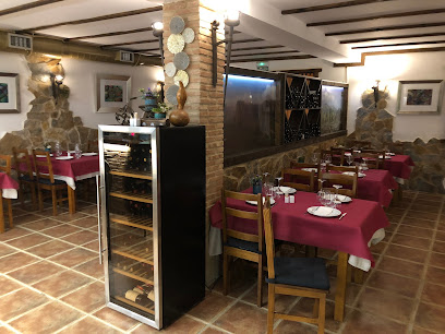 Asador Restaurante La Maximina - parroquia de, Lugar O Painzal, 13, 36400 Cans, Pontevedra, Spain