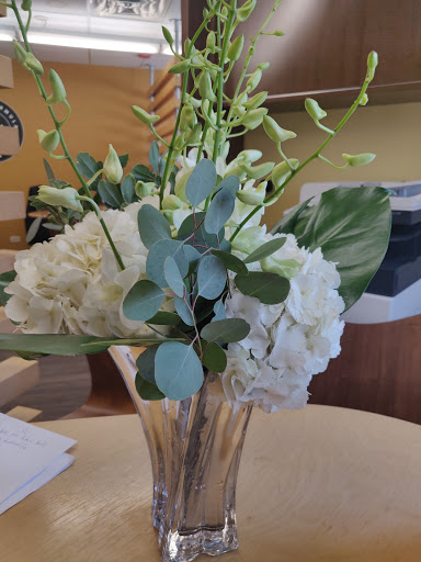 Florist «Veroniques Floral, Ltd.», reviews and photos, 1162 N LaSalle Dr, Chicago, IL 60610, USA