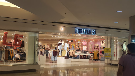 Forever 21, 100 Greyrock Pl D-101, Stamford, CT 06901, USA, 