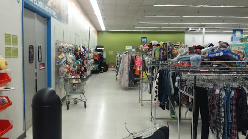 Thrift Store «Guadalupe & Dobson Goodwill Retail Store & Donation Center», reviews and photos, 2039 W Guadalupe Rd, Mesa, AZ 85202, USA