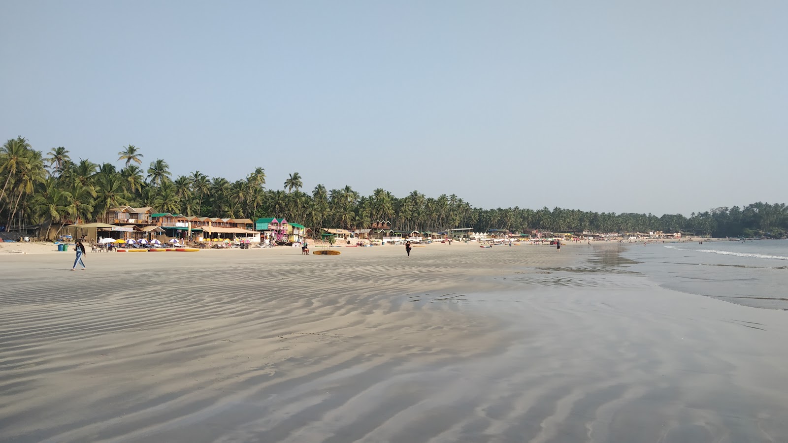 Foto von Patnem Beach - beliebter Ort unter Entspannungskennern