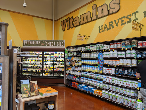 Grocery Store «Fresh Thyme Farmers Market- Downers Grove», reviews and photos, 325 Ogden Ave, Downers Grove, IL 60515, USA