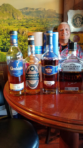 Cigar Shop «Miami Cigar Shop - Neptune Cigars SuperStore», reviews and photos, 9308 S Dixie Hwy, Kendall, FL 33156, USA