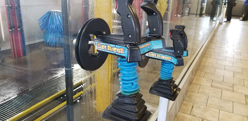 Car Wash «Wellwood Car Wash», reviews and photos, 990 Wellwood Ave, Lindenhurst, NY 11757, USA