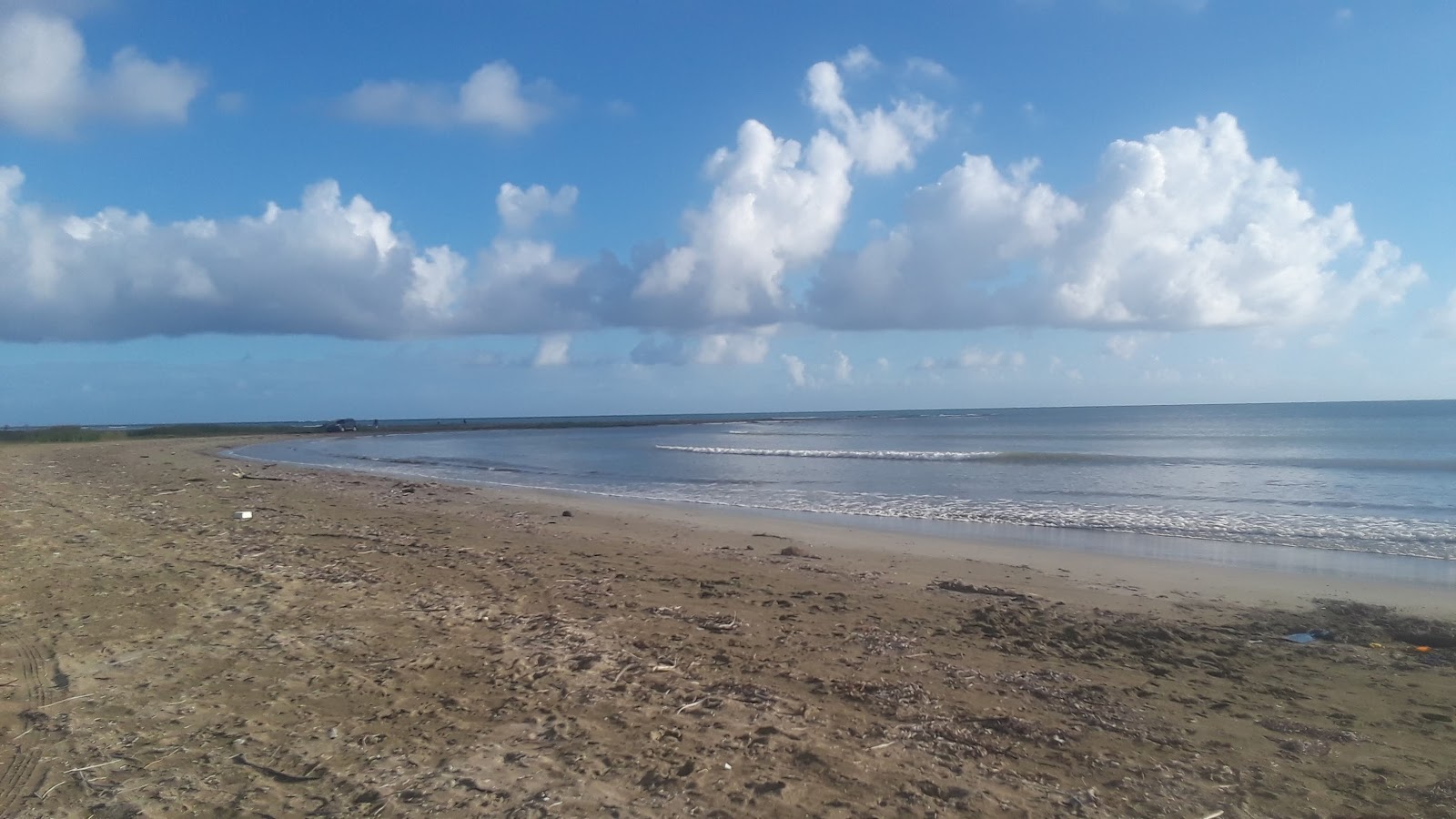 Φωτογραφία του Playa cangrejos με μεγάλοι πολλαπλοί κόλποι