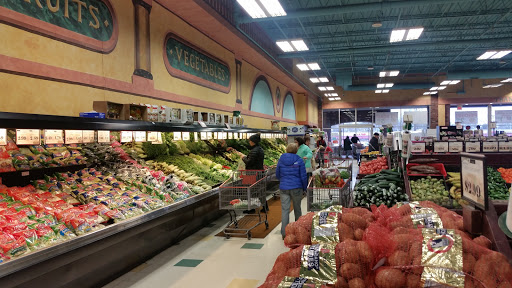 Grocery Store «Eurofresh Market», reviews and photos, 130 W Northwest Hwy, Palatine, IL 60067, USA