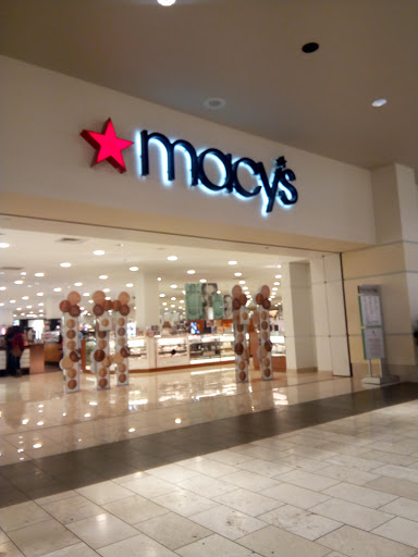 Shopping Mall «Castleton Square», reviews and photos, 6020 E 82nd St, Indianapolis, IN 46250, USA