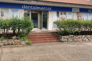 Clínica Dental Marcos | Dentista de urgencias | Implantes dentales image