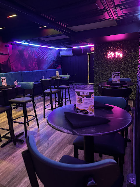 809 Restaurant & Lounge