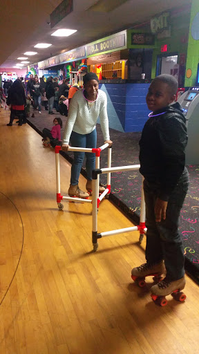 Roller Skating Rink «Carousel Family Fun Center - Whitman», reviews and photos, 1055 Auburn St, Whitman, MA 02382, USA