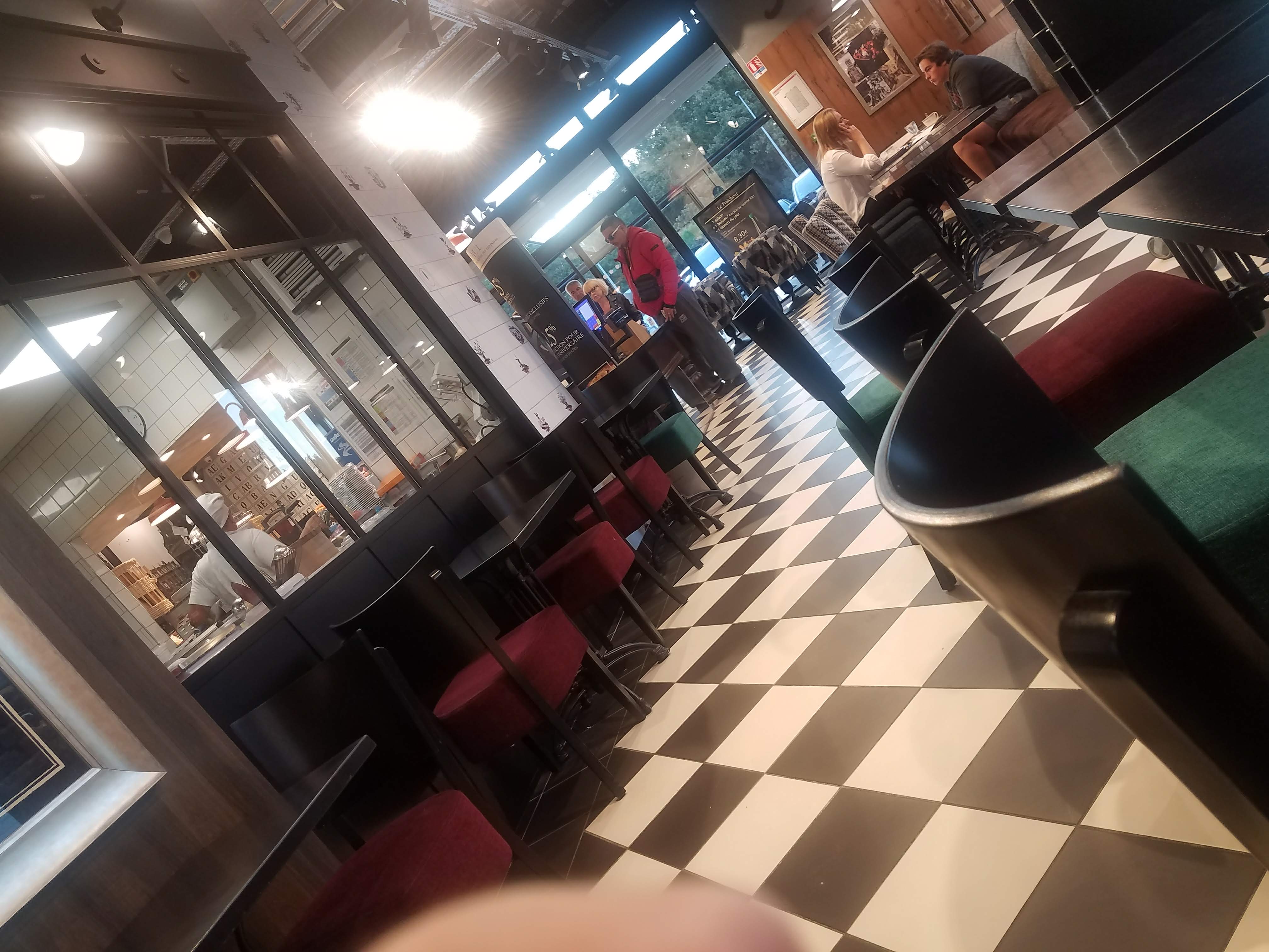 Photo n° 7 de l'avis de M'Anon.e fait le 01/10/2018 à 11:19