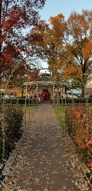 Town Square Park - photo 39