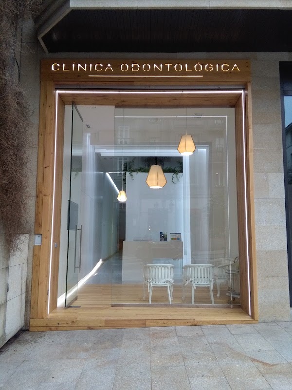 Clínica Odontológica Dra. Lara Mosquera González