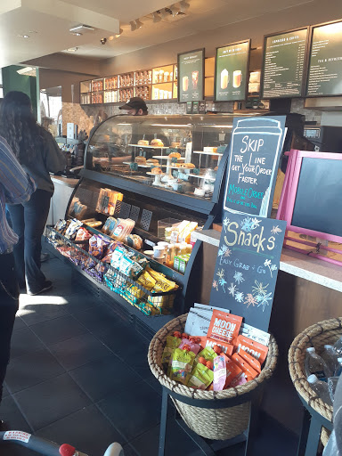 Shopping Mall «Fig Garden Village Shopping Center», reviews and photos, 790 W Shaw Ave, Fresno, CA 93704, USA