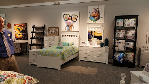 Furniture Store «Ashley HomeStore», reviews and photos, 2874 Plaza Drive, Dubuque, IA 52002, USA