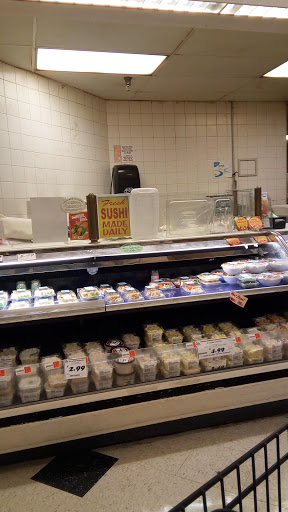 Grocery Store «Rouses Market», reviews and photos, 1345 E Pass Rd, Gulfport, MS 39507, USA