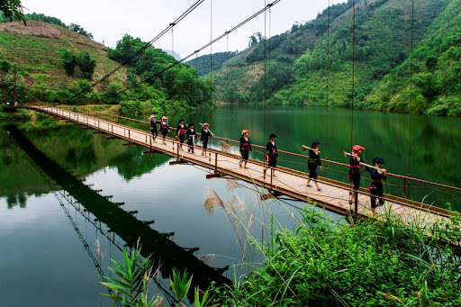 Ho Ly (Upper Long Lake)