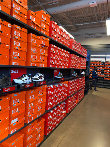 Clothing Store «Nike Factory Store», reviews and photos, 2910 W Loop 289 #805, Lubbock, TX 79407, USA