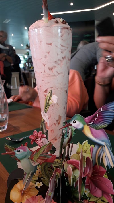 Photos of Caf&eacute; Restaurant St-Laurent, Chez les Brauning