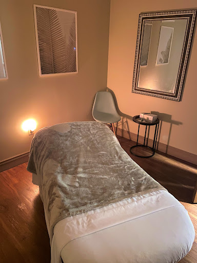 Massage Therapist «Cocoa Beach Spa», reviews and photos, 117 Barlow Ave, Cocoa Beach, FL 32931, USA