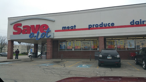 Save-A-Lot, 27591 Euclid Ave, Euclid, OH 44132, USA, 