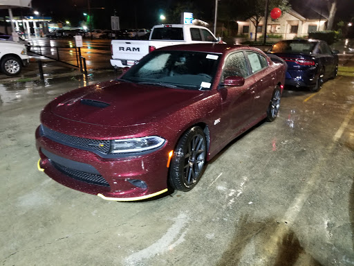 Used Car Dealer «Bluebonnet Chrysler Dodge», reviews and photos, 547 S Seguin Ave, New Braunfels, TX 78130, USA